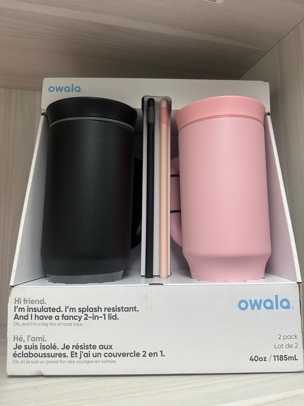 BNIB - Owala Tumbler Set (Pink / Black) - 2 x 40 oz - *** Pink Small Chip ***